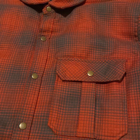 Quick Silver plaid jacket. - Picture 3 of 8
